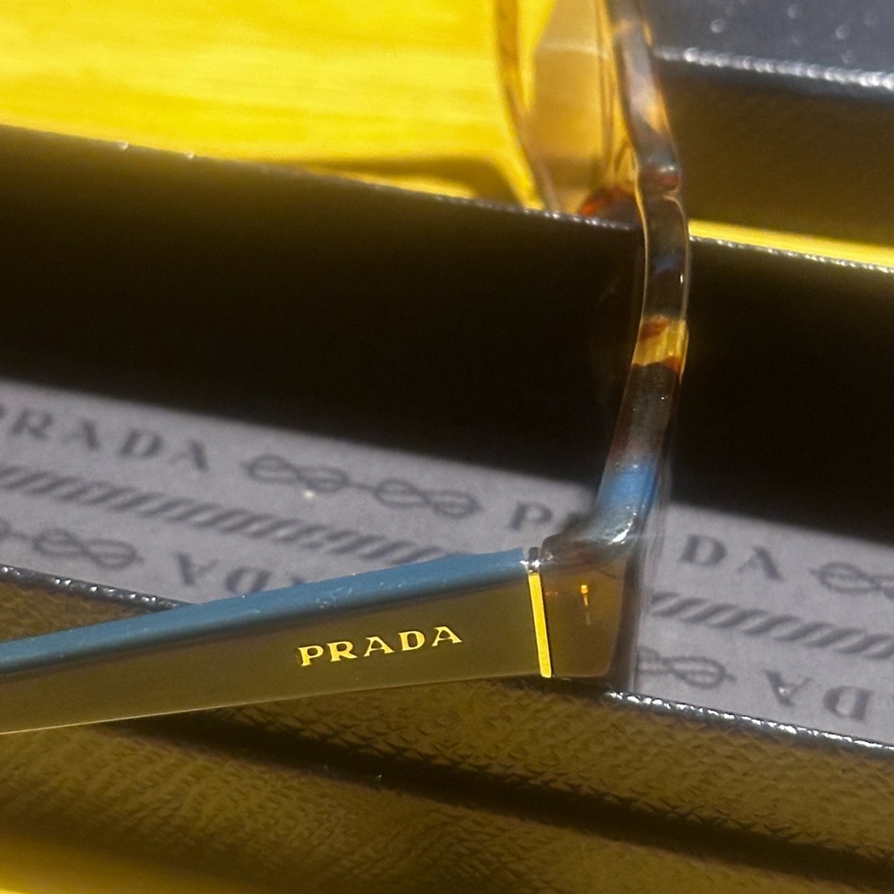 Eyeglass frames - Picture 3 of 10